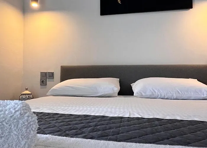 Ponti Bay Apartments