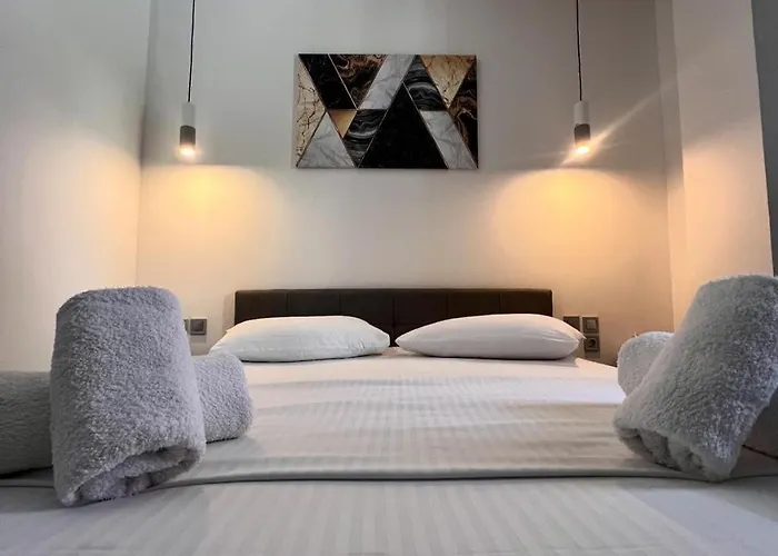 Ponti Bay Apartments